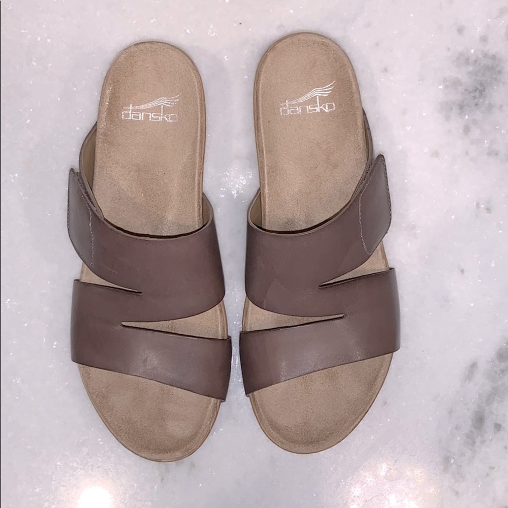 Dansko 2”heel slide adjustable/Velcro sandal.
